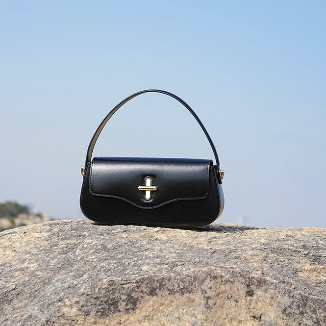 Leather Shoulder Baguette Bag