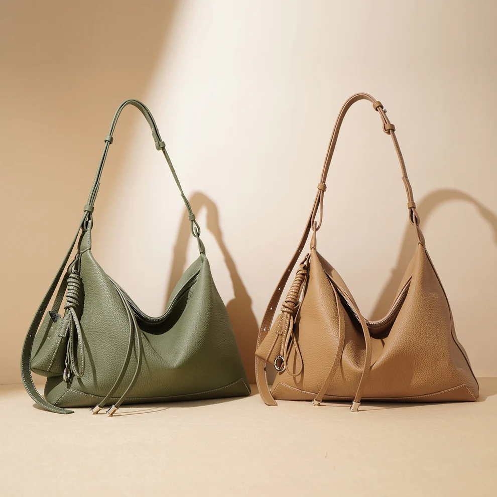 Minimalist Tote Dumpling Bag