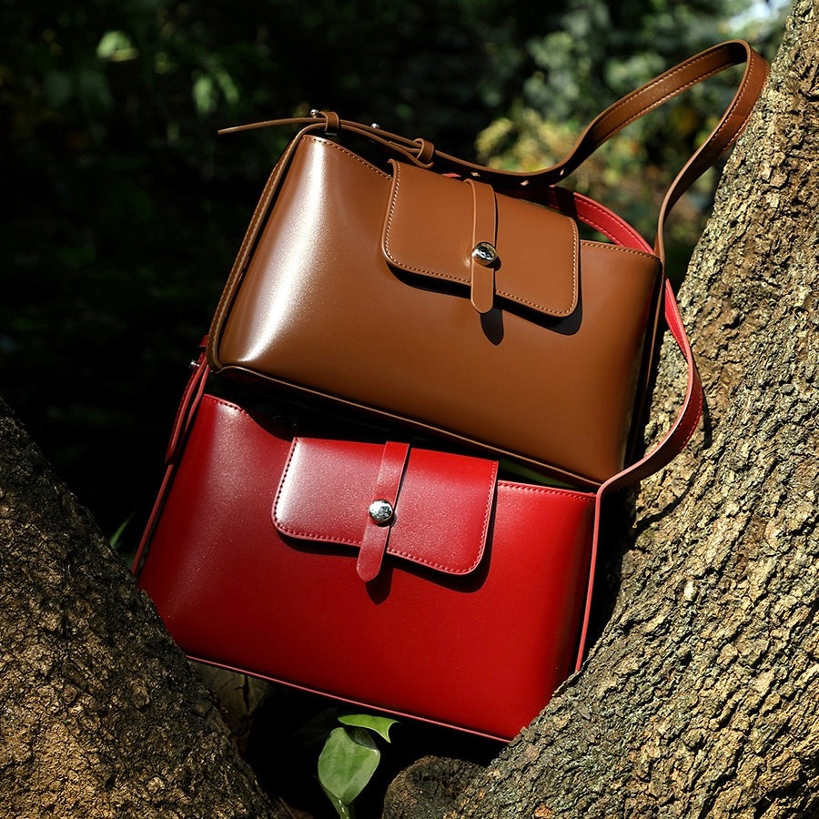 Elegant Versatile Handheld Shoulder Leather Bag