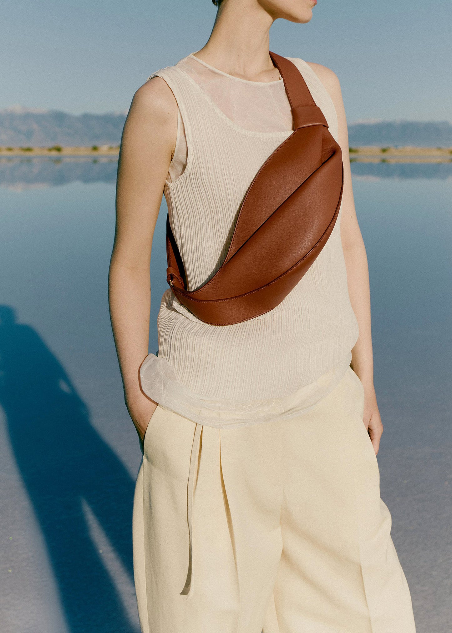 Smooth Leather Knot Crossbody Bag