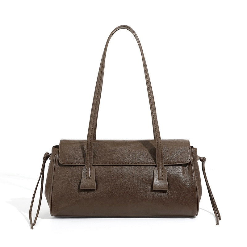 Vegetable Tanned Underarm Baguette Bag