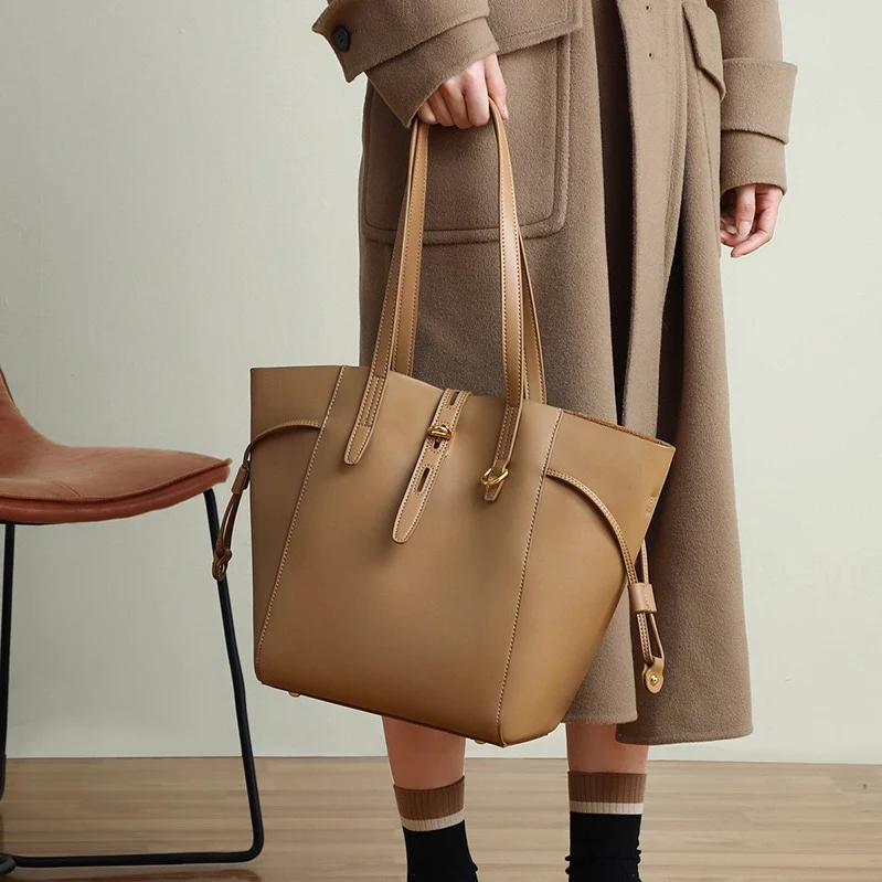 Women’s Genuine Leather Vintage Lock Buckle Tote Bag