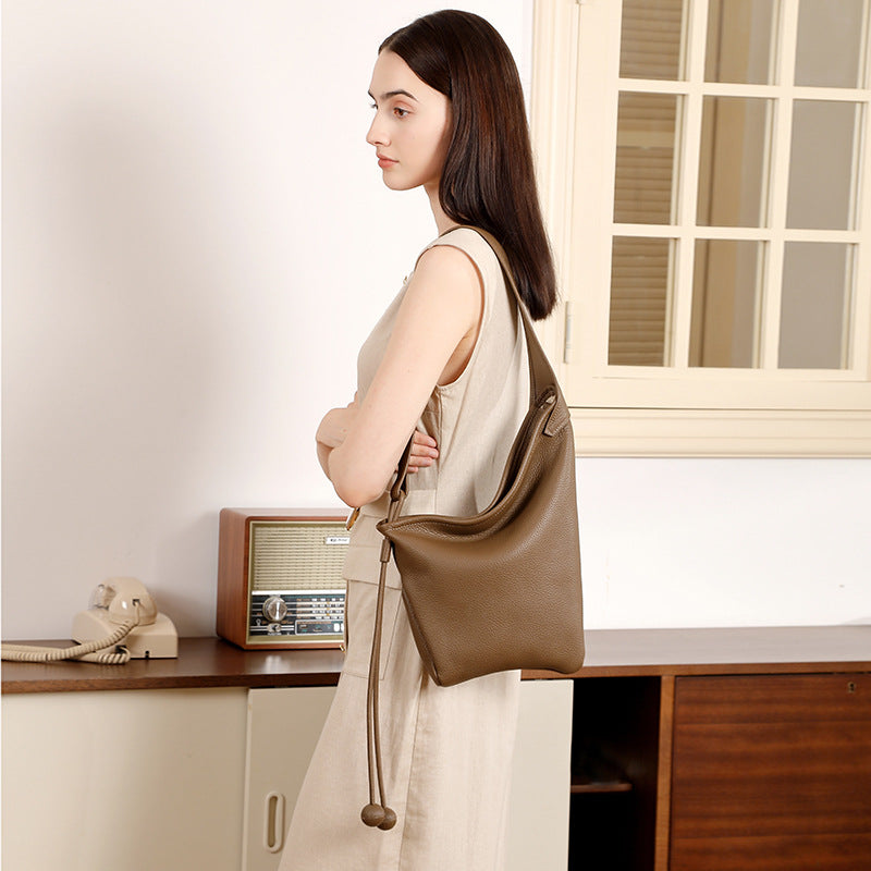 Asymmetric Design Slouchy Horn Shaped Crossbody Bag