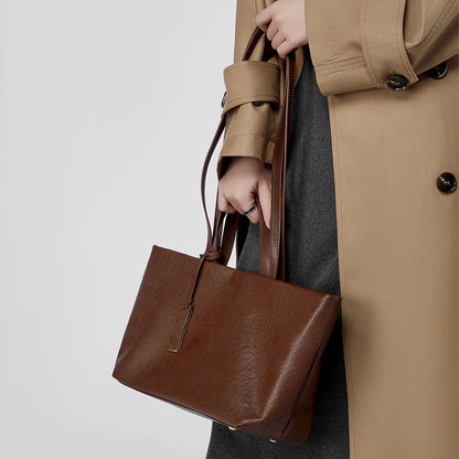 Retro Soft Leather Large Capacity Commuter Bag