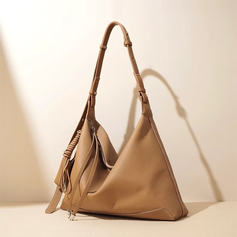Minimalist Tote Dumpling Bag