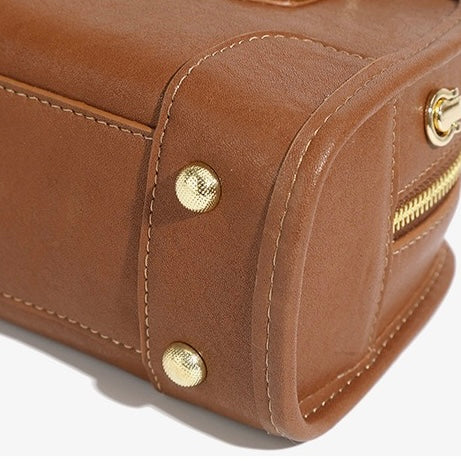 Boston Crossbody Bag with Dachshund Pendant