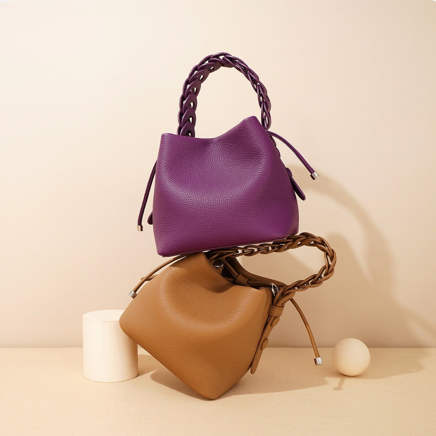 Leather Versatile Commuting Bucket Bag
