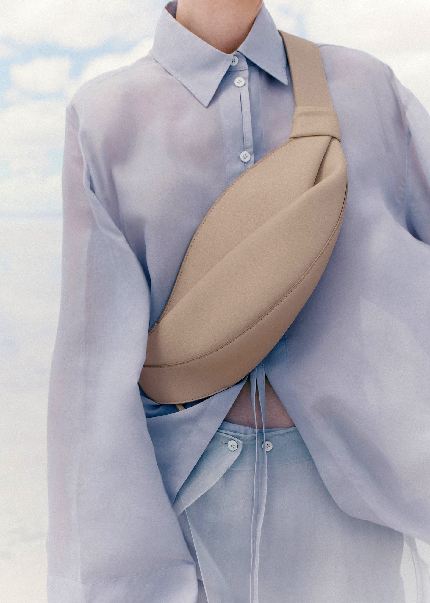 Smooth Leather Knot Crossbody Bag