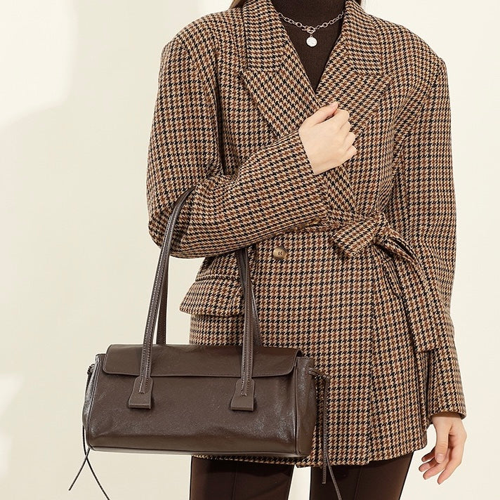 Vegetable Tanned Underarm Baguette Bag