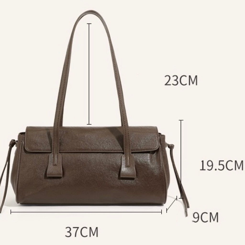 Vegetable Tanned Underarm Baguette Bag