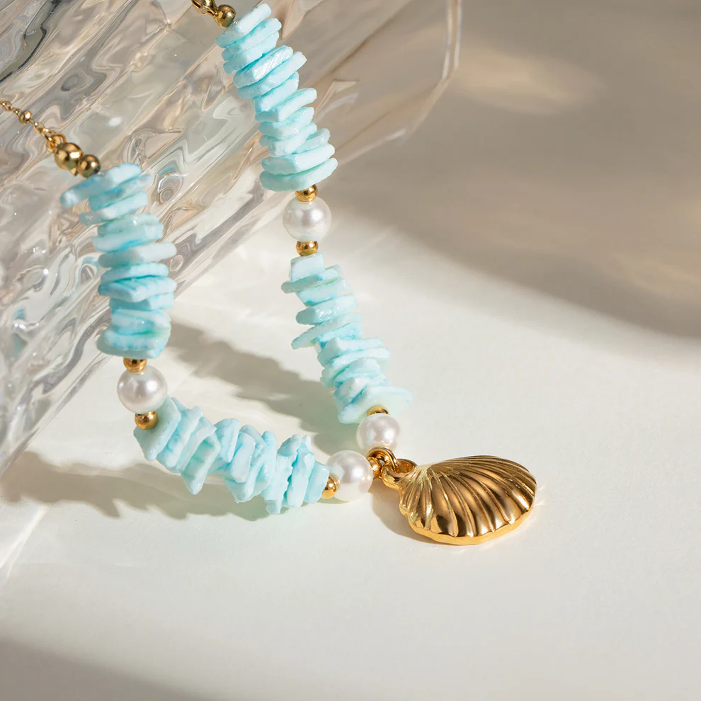 Mint Green Shell Pearl Pendant Necklace